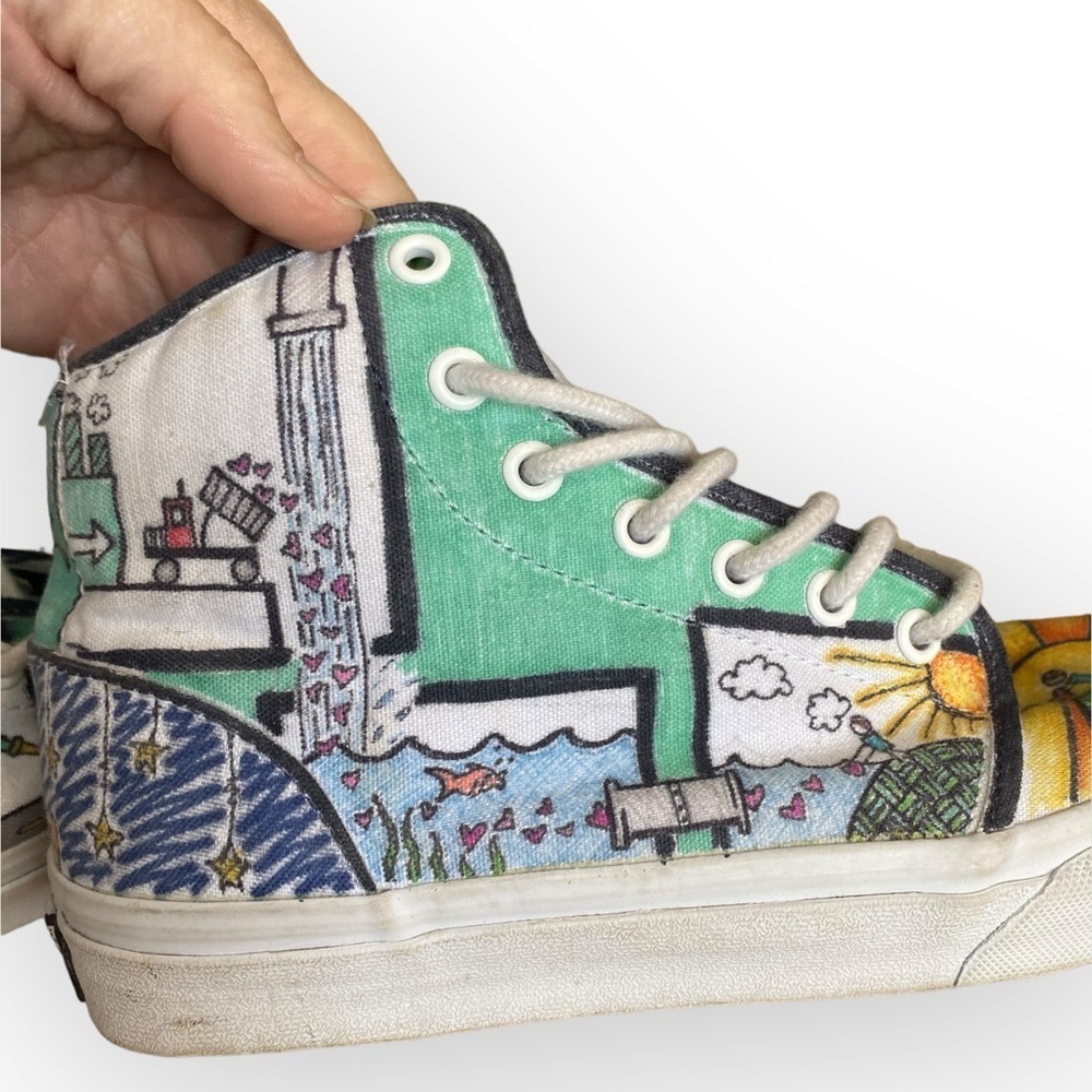 V4 Customized Vans - Picture 12 of 16